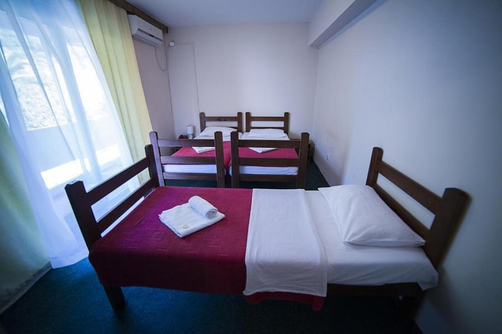Hotel Bip Budva Exterior photo
